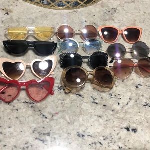 Lot of 11 sunglasses 😎